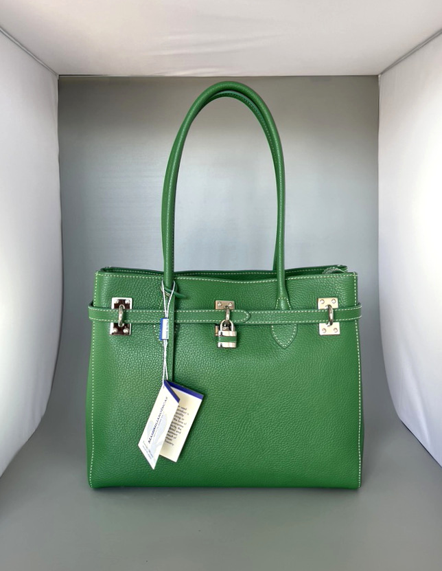 Grüne Lederhandtsche im Hermèsstil
